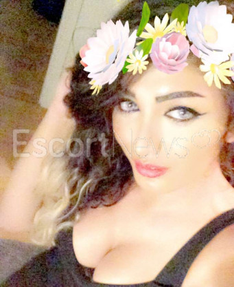 Photo escort girl Jolyجولي: the best escort service