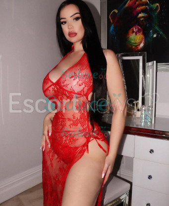 Photo escort girl Sandy Testina: the best escort service