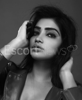 Photo escort girl Natasha Patel: the best escort service