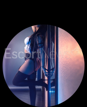 Photo escort girl Maya: the best escort service