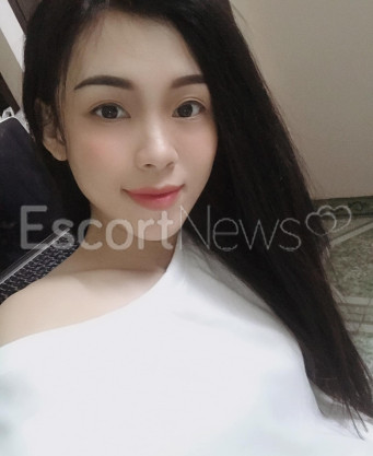 Photo escort girl Phuong Linh: the best escort service