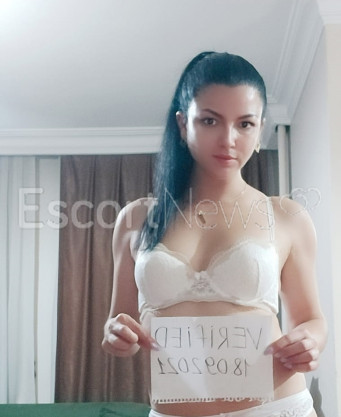Photo escort girl zeina: the best escort service