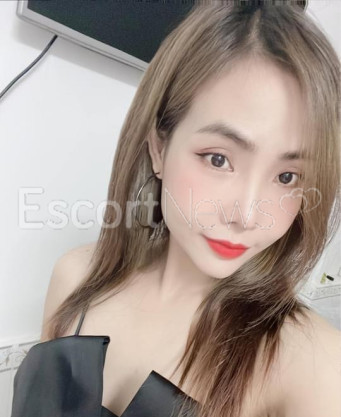 Photo escort girl Hienle: the best escort service