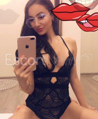 Photo escort girl Darina: the best escort service