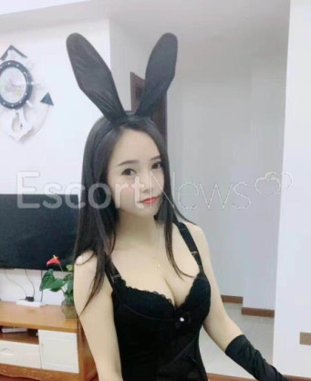 Photo escort girl yihan: the best escort service