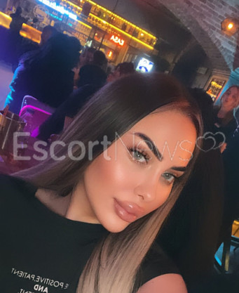Photo escort girl Deniz: the best escort service