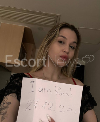 Photo escort girl Enni: the best escort service