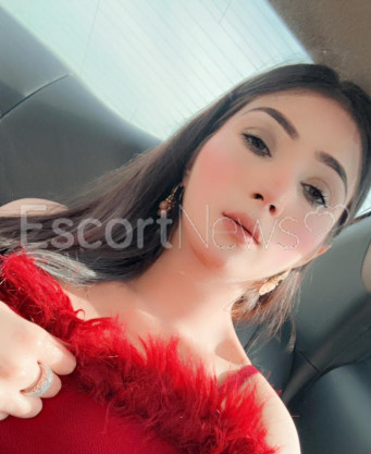 Photo escort girl Sara Naaz: the best escort service
