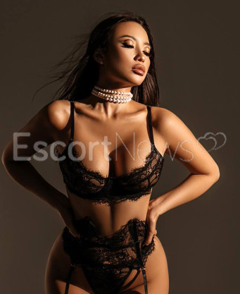 Photo escort girl Ella: the best escort service