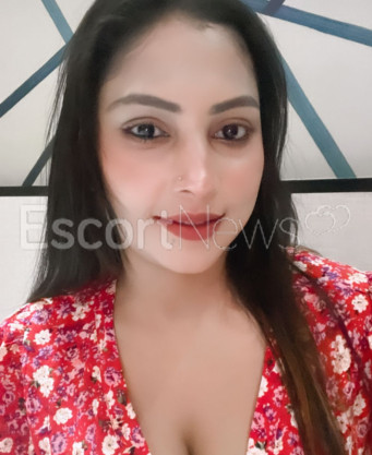 Photo escort girl Pooja: the best escort service