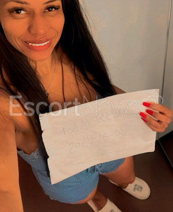 Photo escort girl Bruna: the best escort service