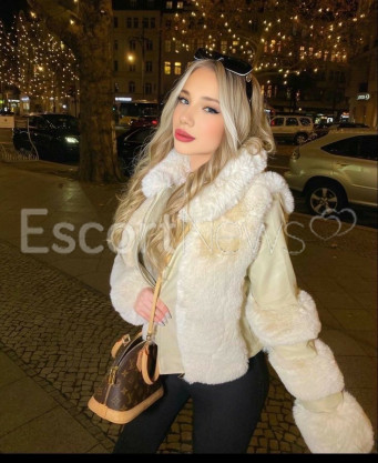 Photo escort girl Sara: the best escort service