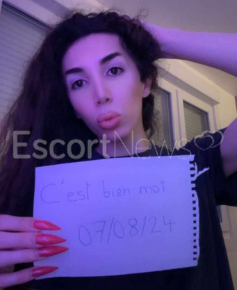 Photo escort girl Esmelia: the best escort service