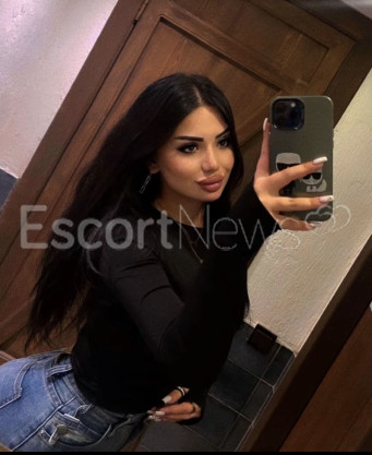 Photo escort girl Emiliy: the best escort service