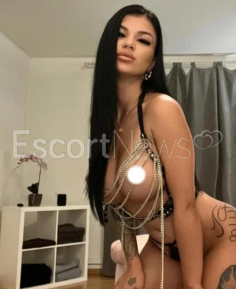 Photo escort girl Luoana: the best escort service