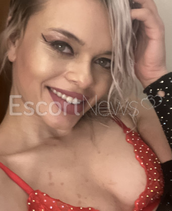 Photo escort girl Destiny Cruz : the best escort service