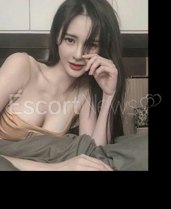 Photo escort girl Yong Li: the best escort service