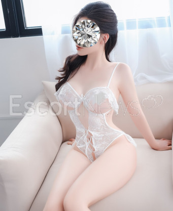 Photo escort girl Mie: the best escort service