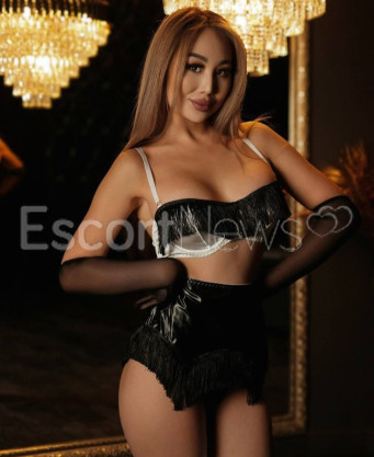 Photo escort girl Sabina: the best escort service