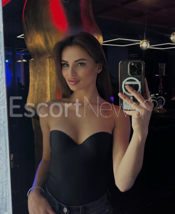 Photo escort girl Hayat: the best escort service