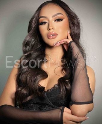 Photo escort girl DEBBIE: the best escort service