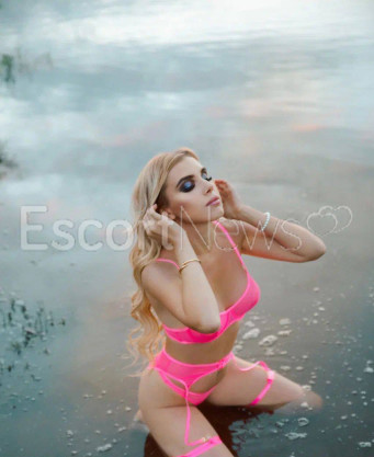 Photo escort girl Elfi: the best escort service