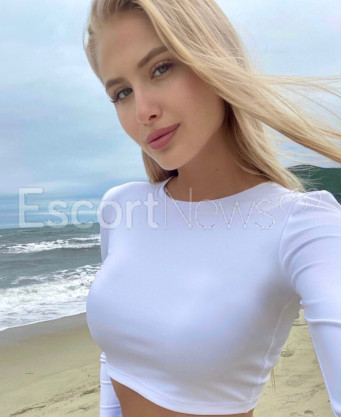 Photo escort girl Bella: the best escort service