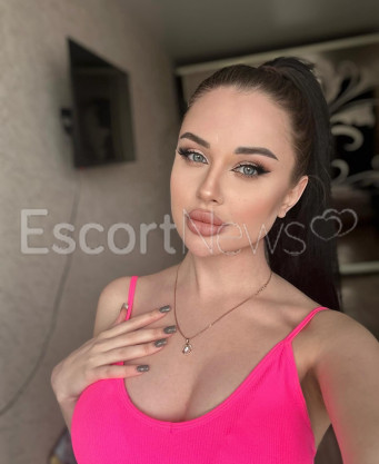 Photo escort girl KIRA: the best escort service