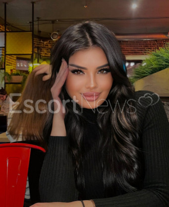 Photo escort girl LILY: the best escort service