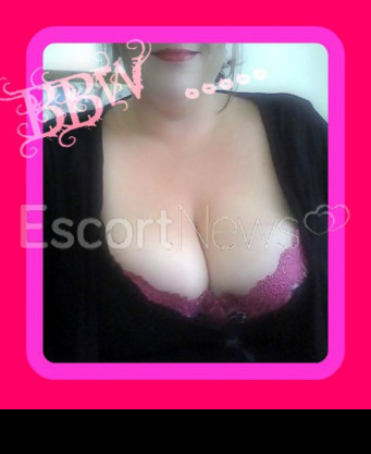 Photo escort girl Amira Darling: the best escort service